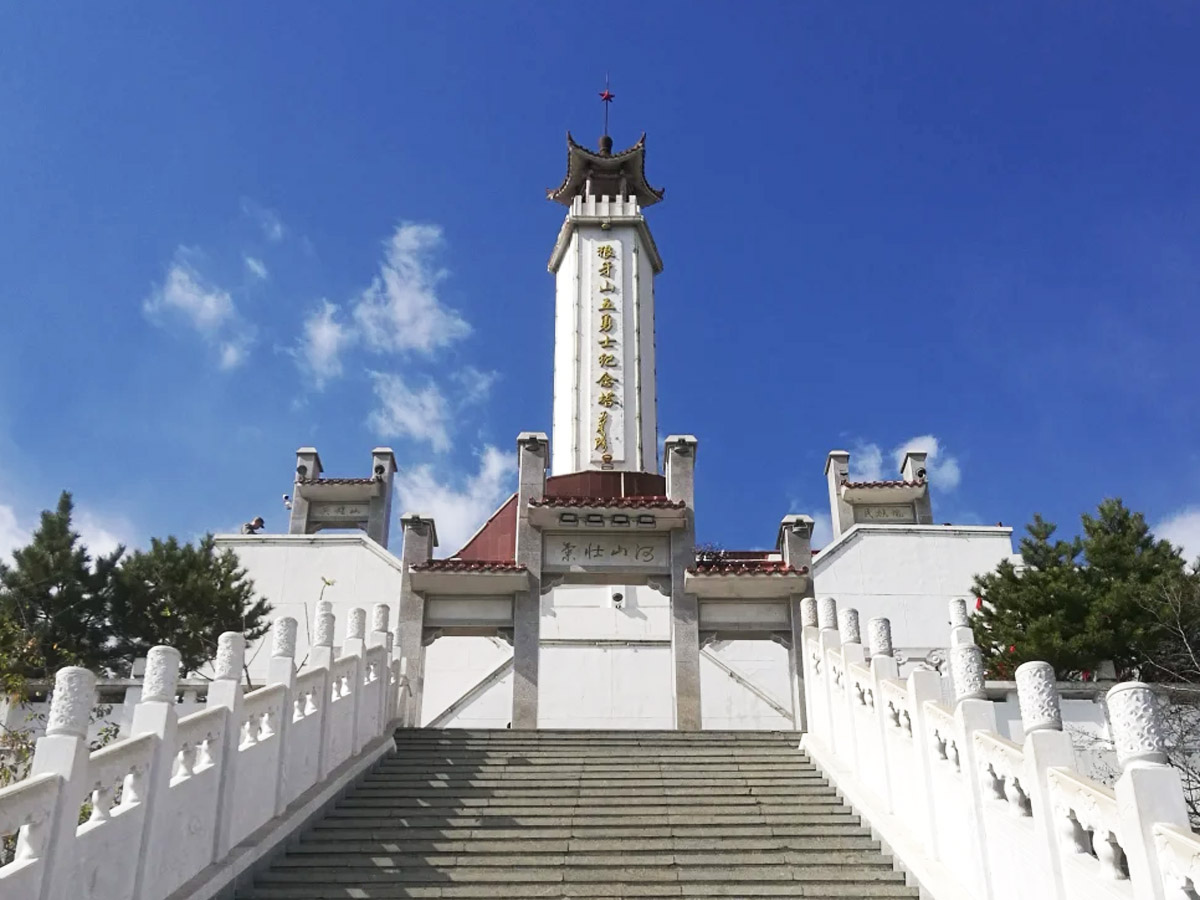 河北易县狼牙山五勇士纪念塔